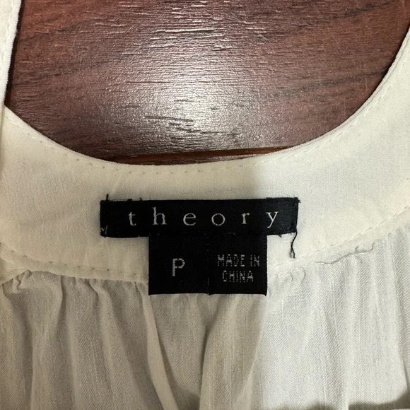 THEORY Elegant White Cap Sleeve Top - Picture 2 of 6